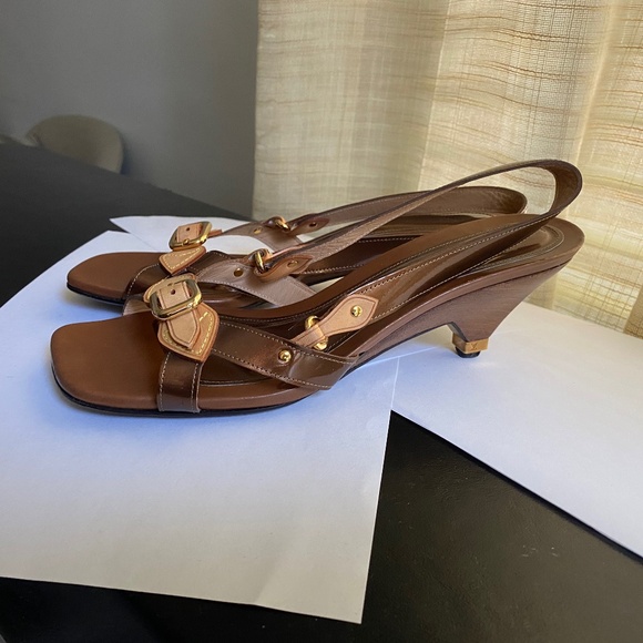 Louis Vuitton - Brown Leather Slingback Heels - Picture 7 of 10